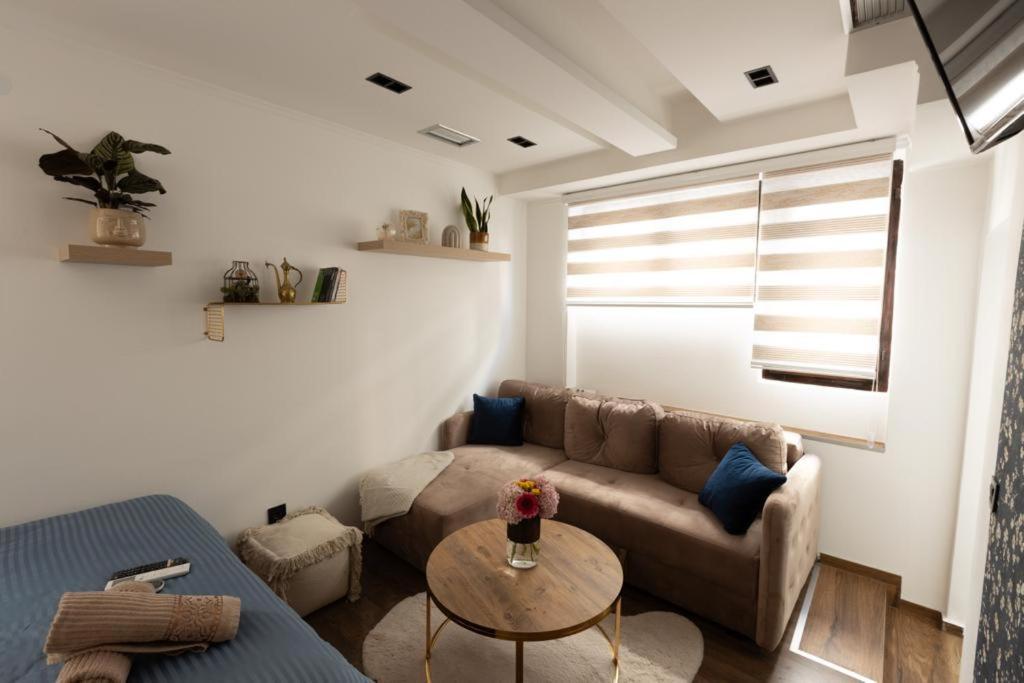 Bonsai Apartment Novi Pazar Exterior foto