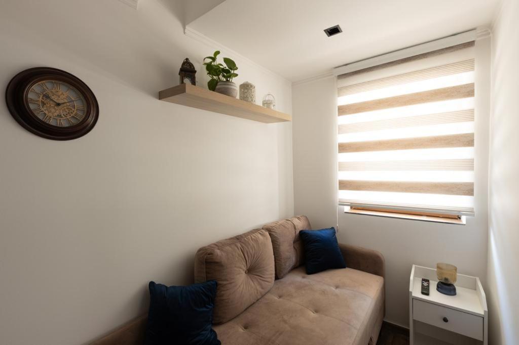 Bonsai Apartment Novi Pazar Exterior foto